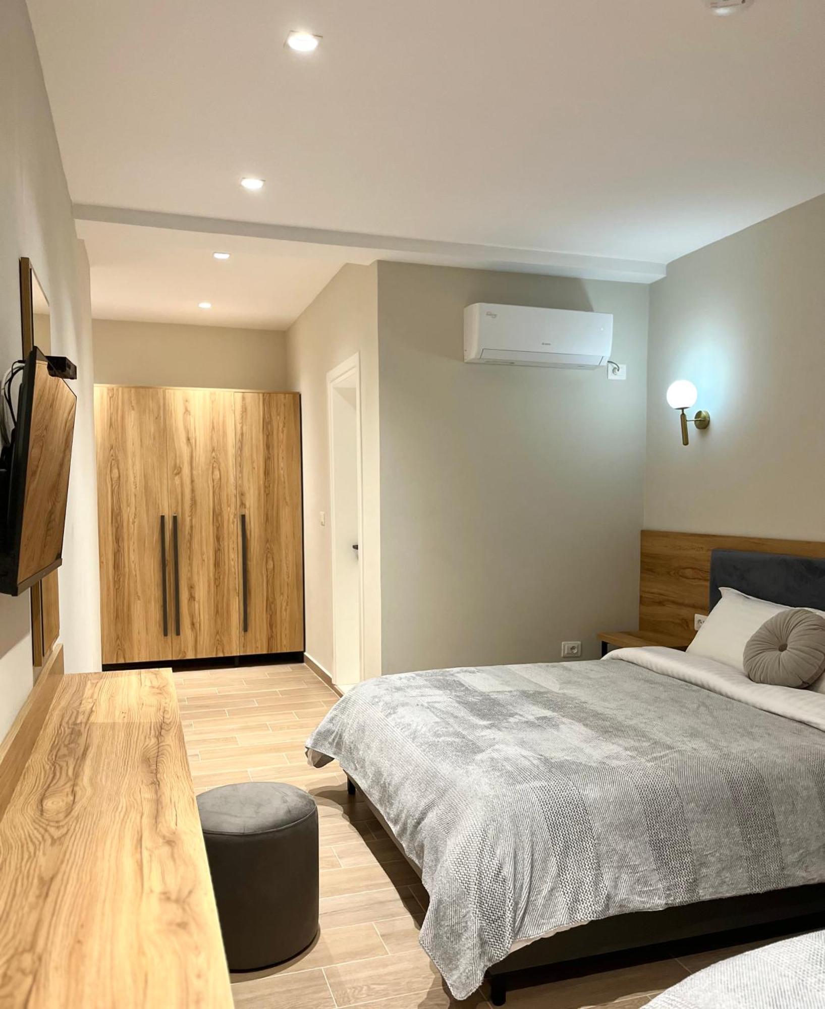 Mili Hotel Berat Bagian luar foto