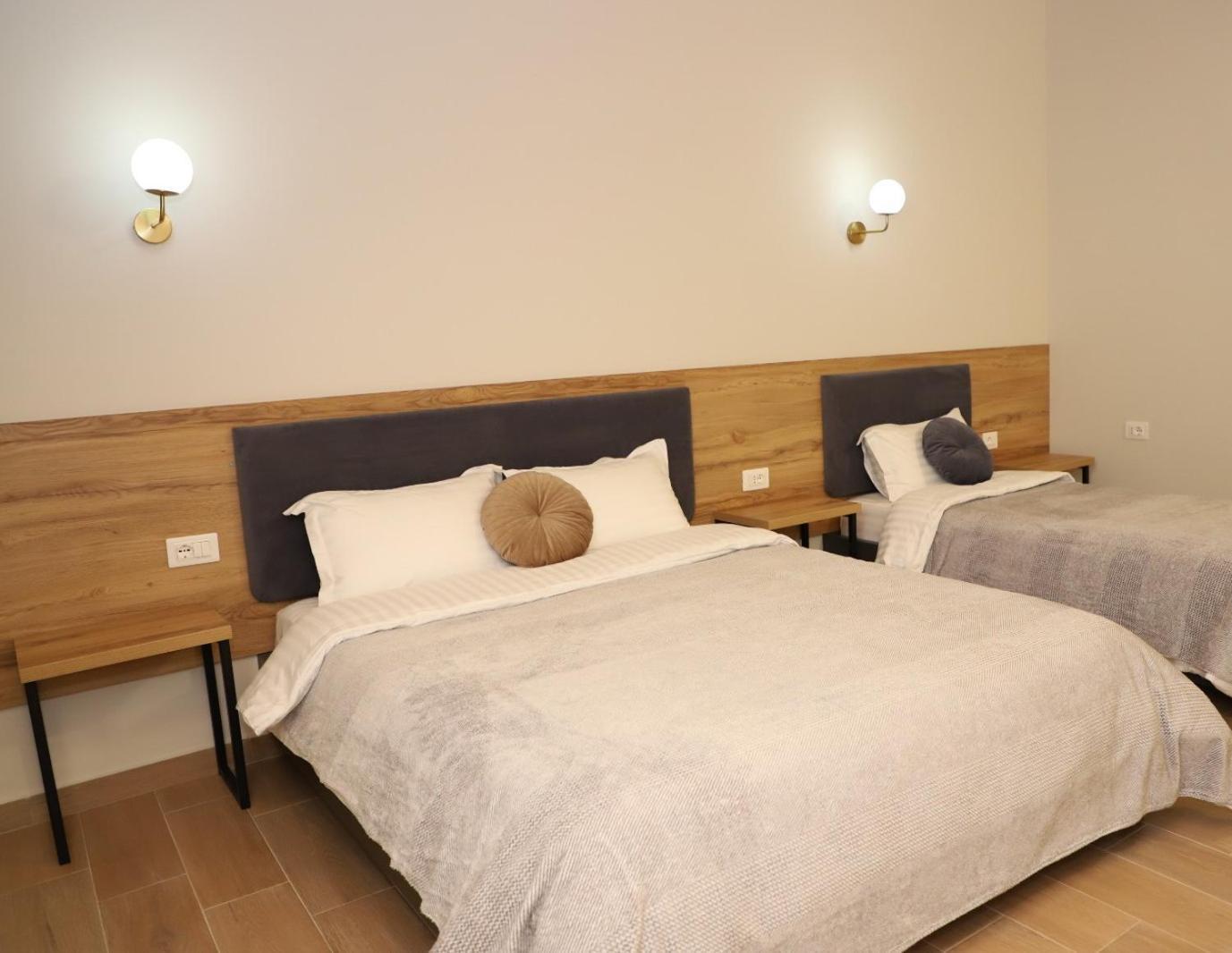 Mili Hotel Berat Bagian luar foto
